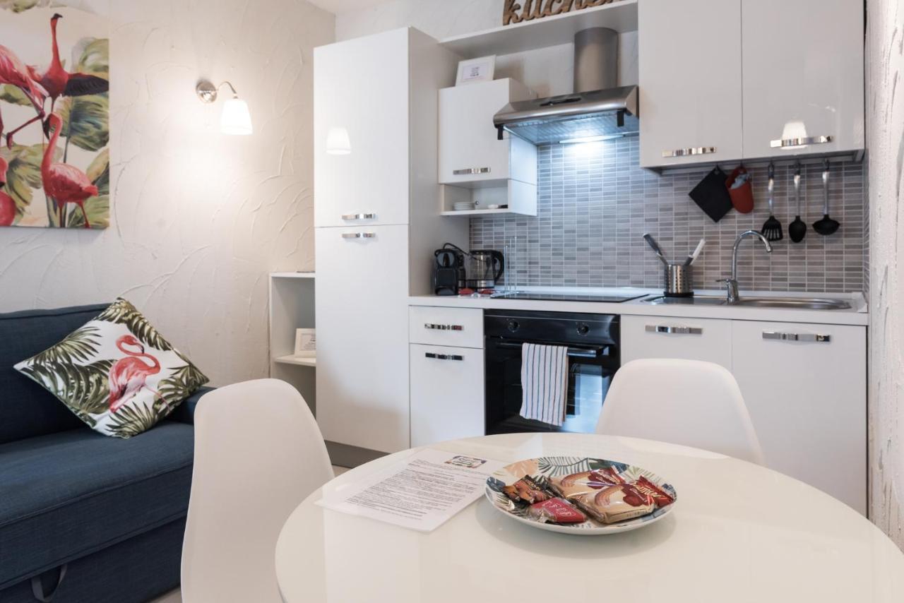 Resilienza Tropical Apartments & Room Porto SantʼElpidio Exteriör bild