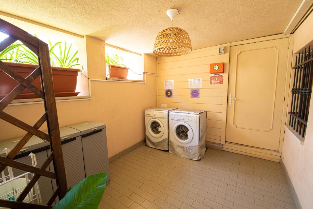 Resilienza Tropical Apartments & Room Porto SantʼElpidio Exteriör bild